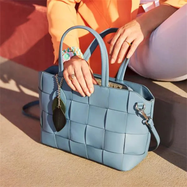 Lattice Shoulder Bag - Blue