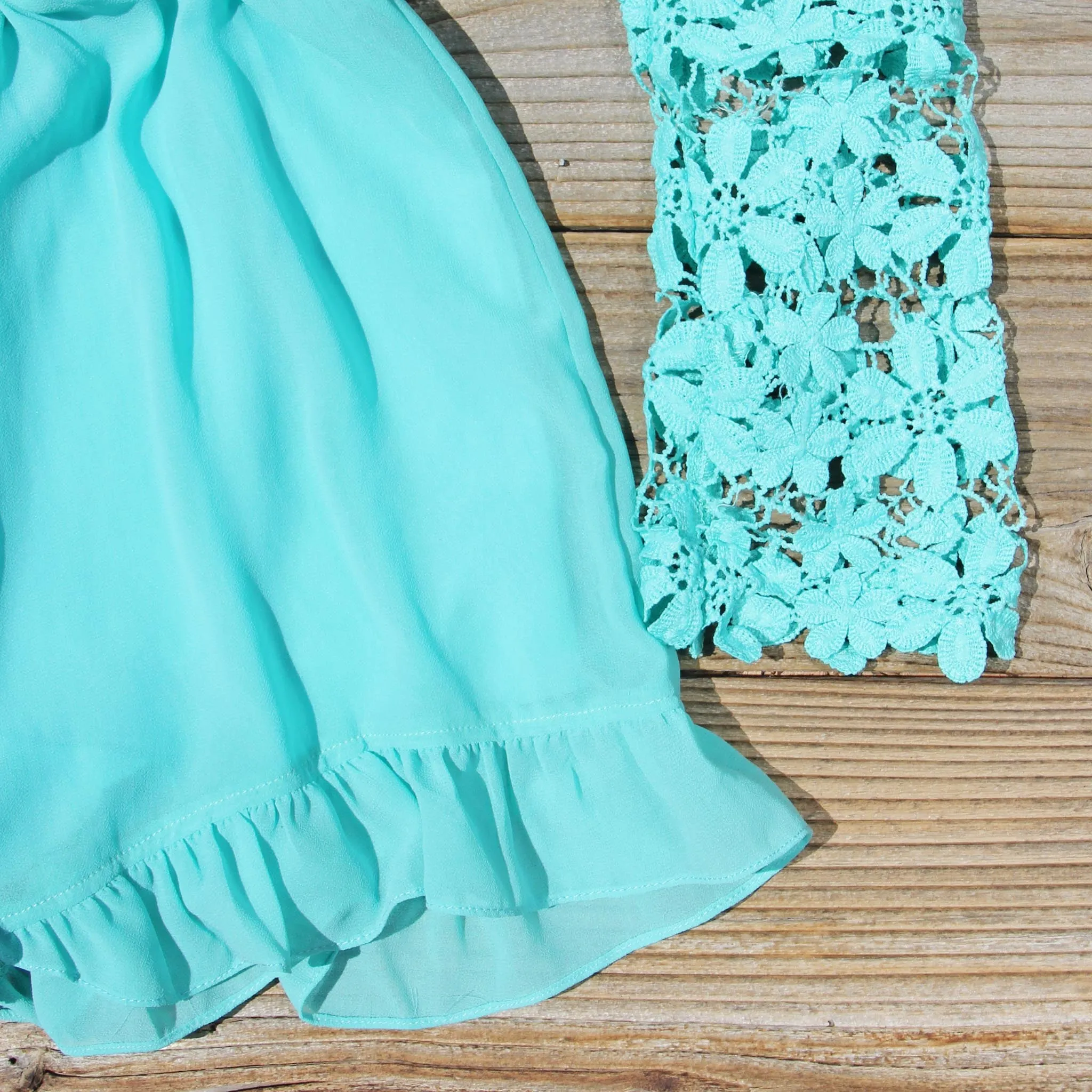 Lilac Valley Romper in Mint