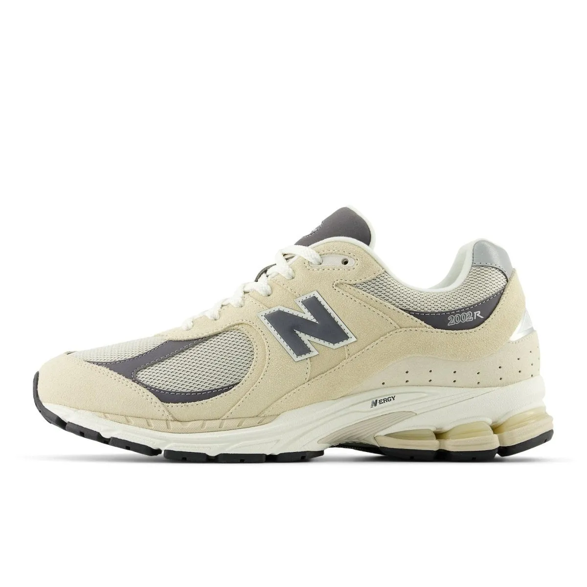 New Balance M2002RFA Sandstone sneakers