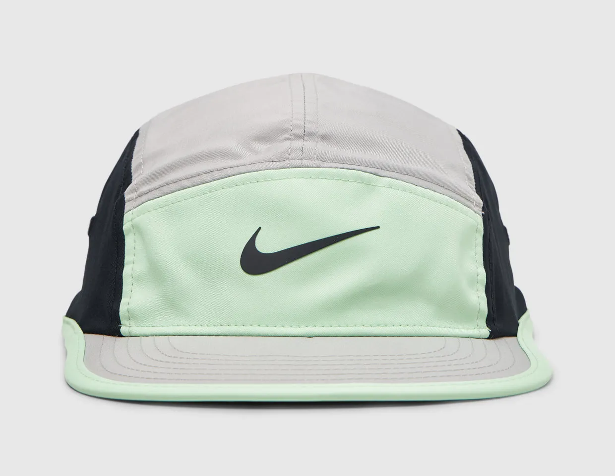 Nike Dri-FIT Fly Unstructured Swoosh Cap Light Iron Ore / Vapor Green - Black