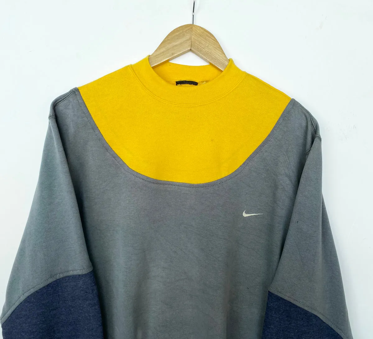 Nike reworked sweatshirt (M)